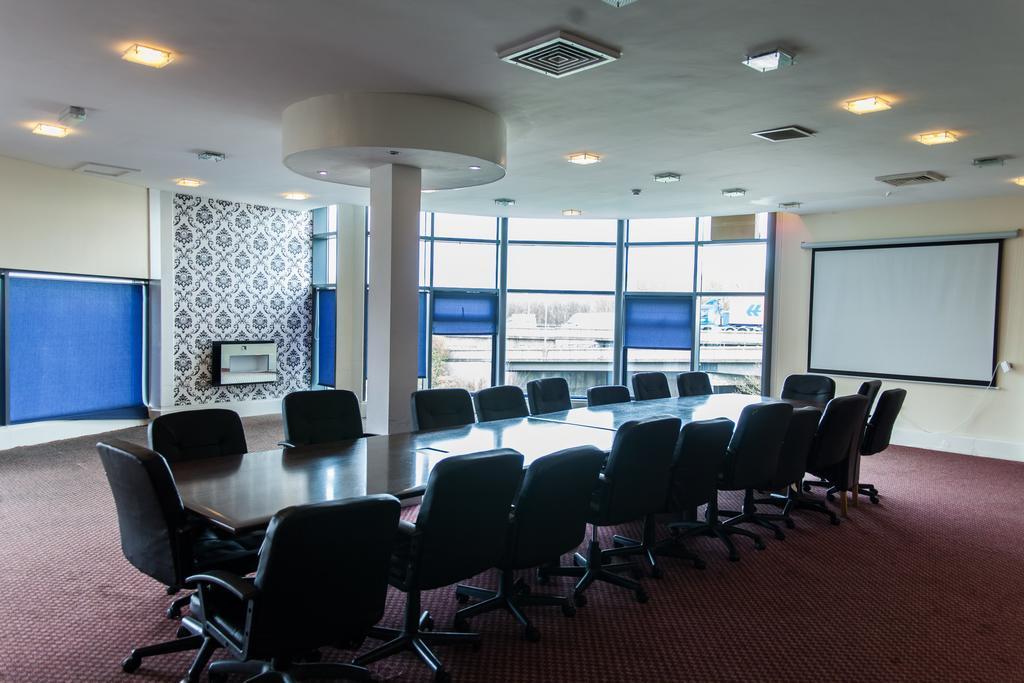 Hotel Ibis Styles Birmingham Oldbury Oldbury  Esterno foto